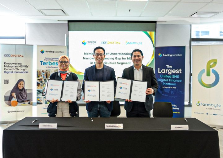 From left to right: Yushida Husin, CEO of CGC Digital., Wong Kah Meng, Group COO & CEO of Funding Societies Malaysia, and Syed Aiman Kifli Syed Jaafar, CEO of FarmByte